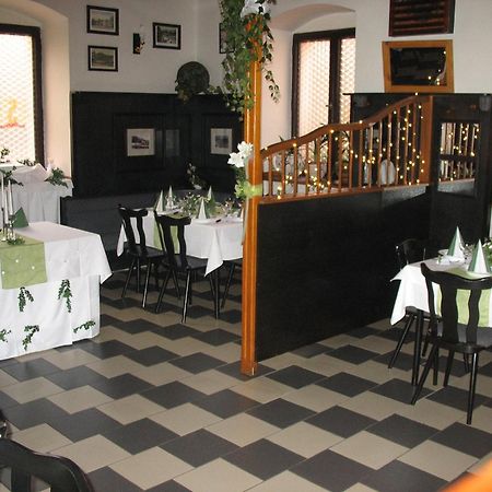 Hotel Kovarna Decin Bagian luar foto