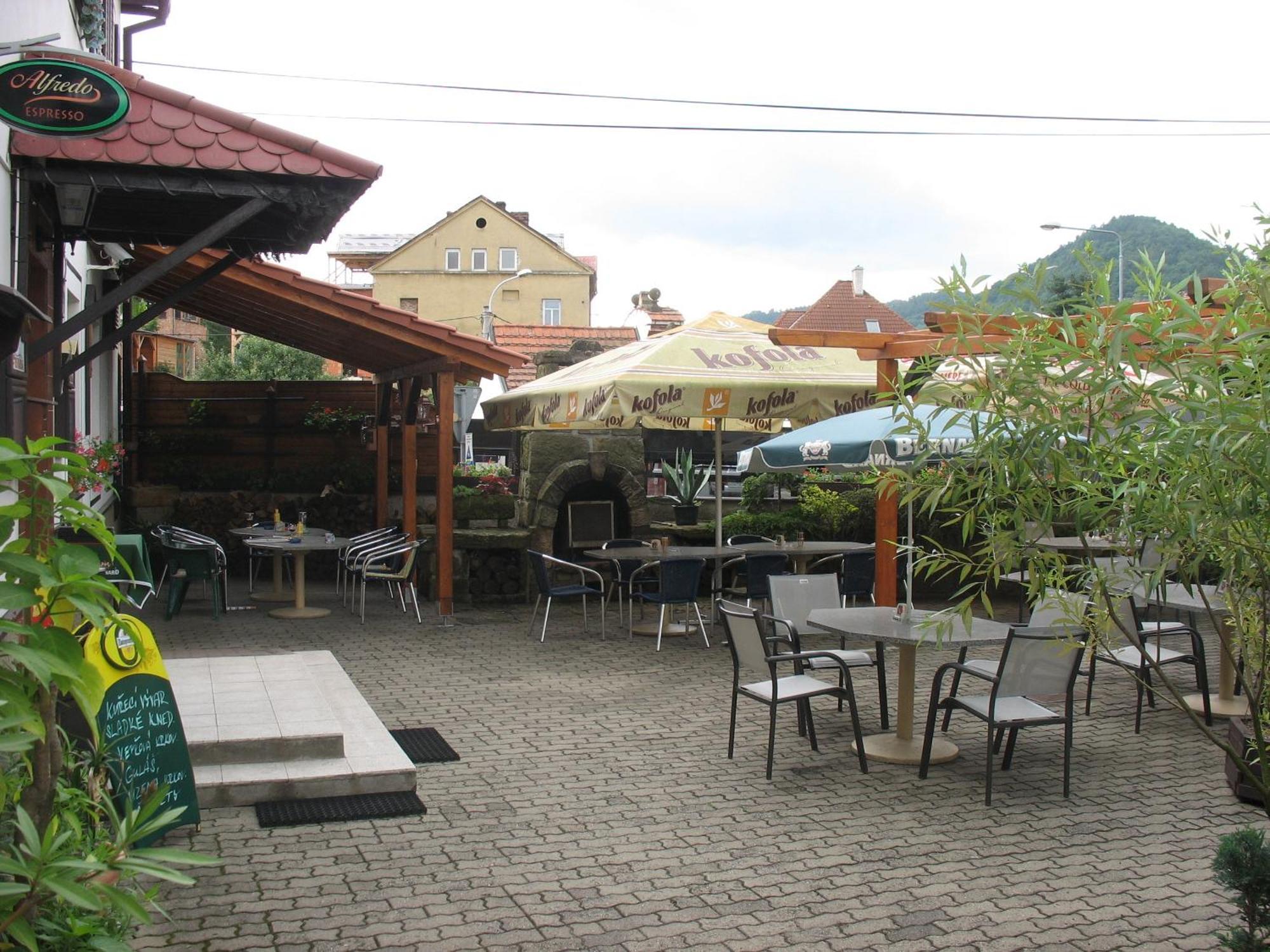 Hotel Kovarna Decin Bagian luar foto
