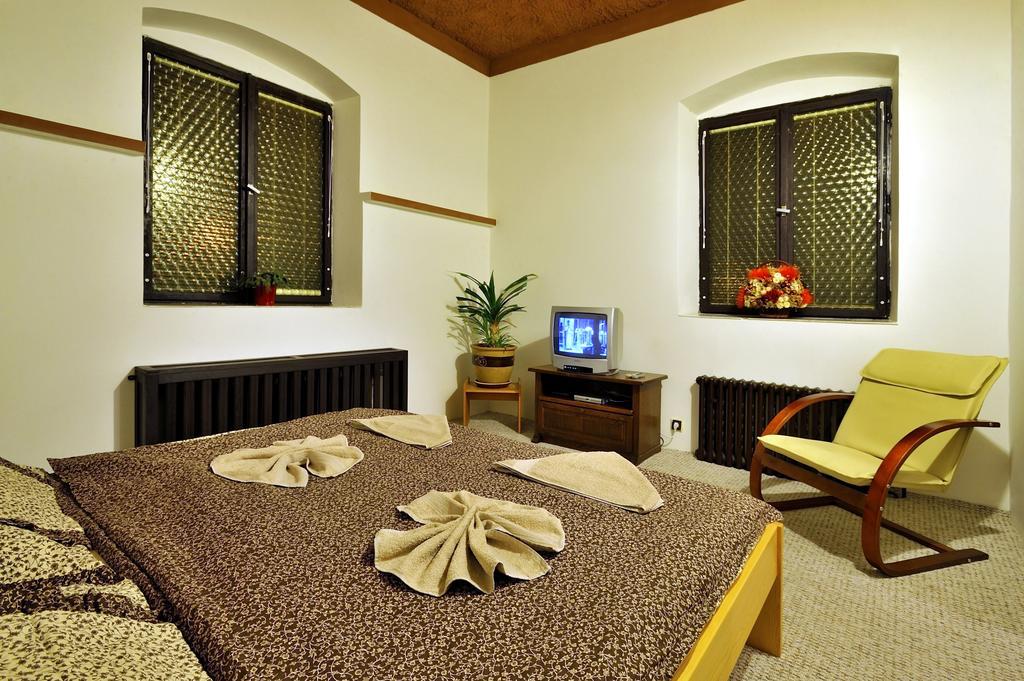 Hotel Kovarna Decin Bagian luar foto