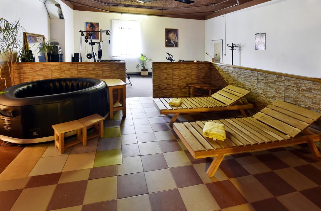 Hotel Kovarna Decin Bagian luar foto