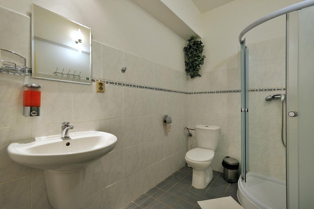 Hotel Kovarna Decin Bagian luar foto